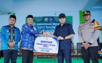 Safari Ramadan di Buton Utara, Gubernur Lanjutkan Pembangunan Jalan yang Rusak Berat di 2026
