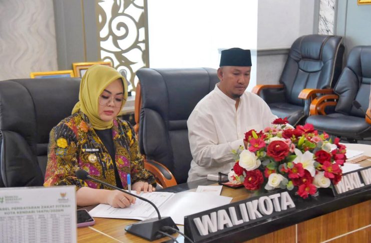 Wali Kota dan Wakil Wali Kota Kendari Tunaikan Zakat Melalui Baznas