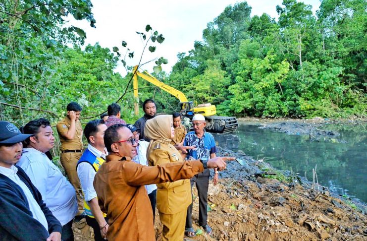 Wali Kota Kendari Tinjau Normalisasi Kali, Percepat Penanganan Banjir