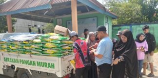 Pemerintah Kelurahan Baruga Gandeng Disketapang Kendari Gelar Gerakan Pangan Murah, Warga Antusias Berbelanja