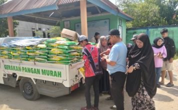 Pemerintah Kelurahan Baruga Gandeng Disketapang Kendari Gelar Gerakan Pangan Murah, Warga Antusias Berbelanja
