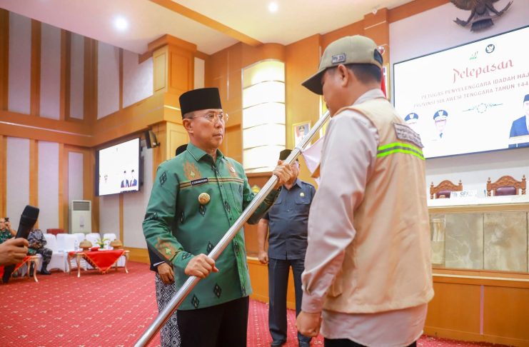 Gubernur Sulawesi Tenggara Resmi Melepas 37 PPIH Sultra 1447 H/2026 M