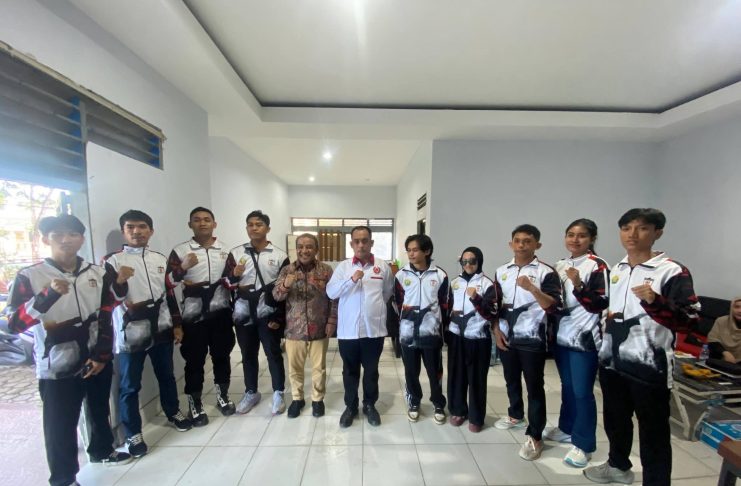 KONI Sultra Salurkan Bonus Atlet PON Beladiri