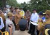 Mentan RI bersama Wali Kota Kendari Beri Bantuan Warga Terdampak Banjir di Wanggu