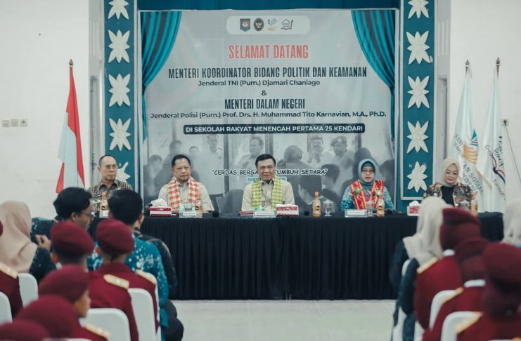 Menko Polkam dan Mendagri Kunjungi Sekolah Rakyat dan Koperasi Merah Putih di Kendari
