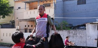 Pertamina Patra Niaga Sulawesi Salurkan Bantuan Ratusan Paket Sembako Jelang May Day 2026 di Sulawesi Selatan