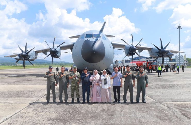 Gubernur Sultra Tinjau Pesawat Airbus A400M di Bandara Haluoleo