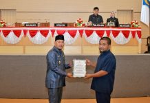 PAD Tembus Rp409,6 Miliar, DPRD Kendari Terima Raperda Pertanggungjawaban APBD 2025