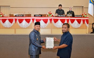 PAD Tembus Rp409,6 Miliar, DPRD Kendari Terima Raperda Pertanggungjawaban APBD 2025