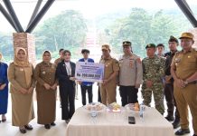 Momentum HANI dan Harganas, Bank Sultra Salurkan Beasiswa CSR Rp200 Juta untuk Mahasiswa UMKOTA