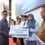 3.500 Siswa SMA, SMK, dan SLB Terima Beasiswa Pemprov Sultra