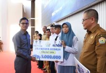 3.500 Siswa SMA, SMK, dan SLB Terima Beasiswa Pemprov Sultra