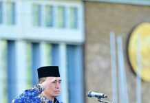 Pimpin Upacara Hari Kesadaran Nasional, Pj Sekda Sultra Tekankan Disiplin ASN dan Pelayanan Prima