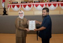 Disetujui Tujuh Fraksi DPRD, Raperda Pertanggungjawaban APBD 2025 Kota Kendari Sah Menjadi Perda
