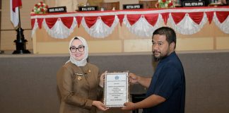Disetujui Tujuh Fraksi DPRD, Raperda Pertanggungjawaban APBD 2025 Kota Kendari Sah Menjadi Perda