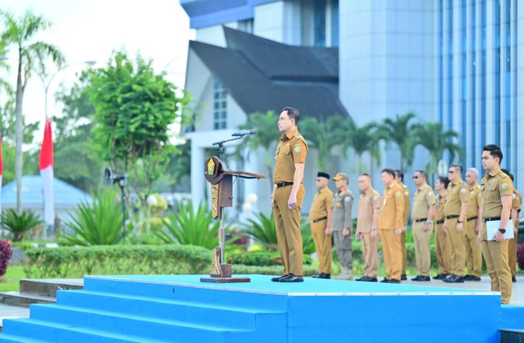 Pimpin Apel Gabungan, Pj. Sekda Sultra Ajak ASN Perkuat Sinergi dan Dedikasi Demi Pelayanan Terbaik