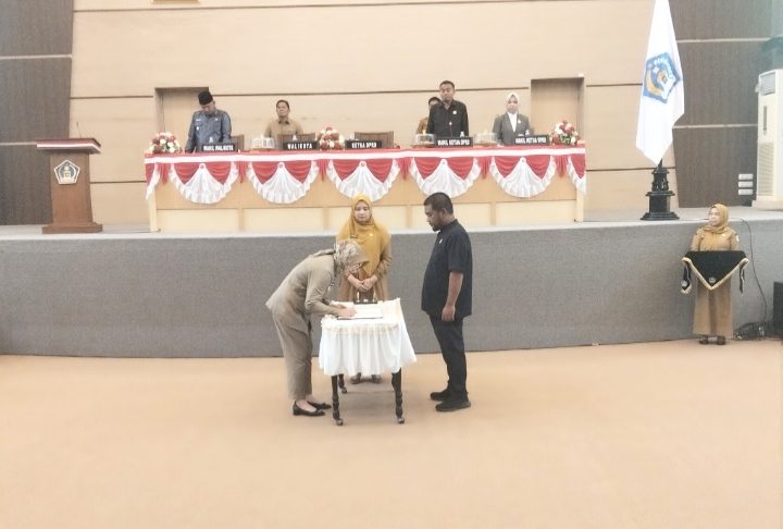 DPRD Kendari Sepakati KUA-PPAS APBD 2027, Ekonomi Ditarget Tumbuh 5,50 Persen