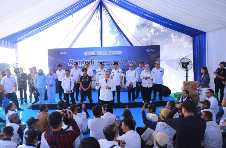 Gubernur Sultra Dampingi Menko Pangan Dialog dengan Petani Konsel
