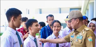 Gubernur Sultra Kunjungi SMA Unggul Garuda, Siswa Sampaikan Terima Kasih kepada Presiden Prabowo