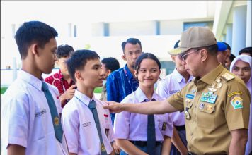Gubernur Sultra Kunjungi SMA Unggul Garuda, Siswa Sampaikan Terima Kasih kepada Presiden Prabowo