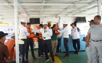 Jasa Raharja, KSOP Kendari dan ASDP Edukasi Keselamatan Penumpang KMP Bahteramas